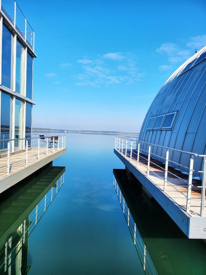 Schwimmendes Ferienhaus Silent Elsterheide Экстерьер фото